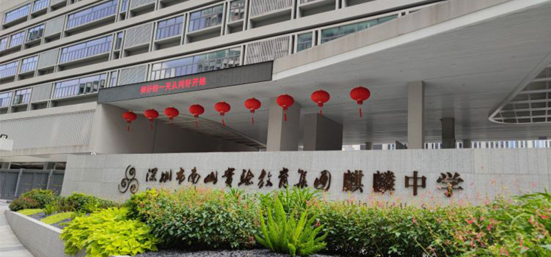 深圳麒麟中學安裝升降屏風電腦桌-機考卡座